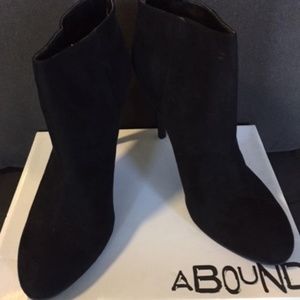 13M ladies black boot